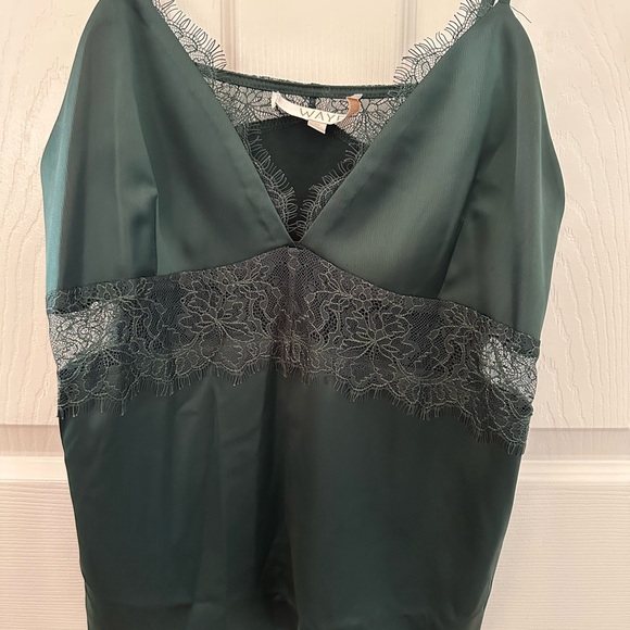 WAYF Dark Green Lace Trim Cami Top - Picture 2 of 7